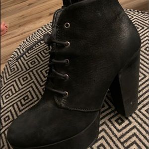 Steve Madden Raspy Lace up Suede Booties